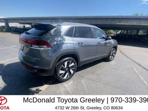 Used 2024 Volkswagen Atlas Cross Sport SE AWD/4WD image 7