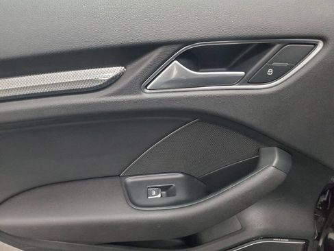 Used 2017 Audi A3 e-tron Premium Plus w/ Technology Package image 13