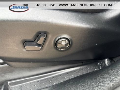 Used 2025 Chrysler Pacifica Select FWD image 11