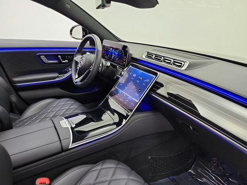 Certified 2023 Mercedes-Benz S 500 4MATIC image 22