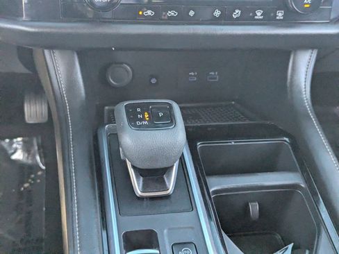 Certified 2022 Nissan Pathfinder SL image 25