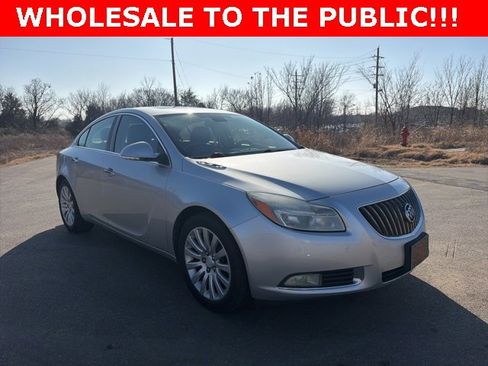 Used 2012 Buick Regal Premium image 1