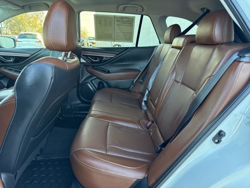 Used 2021 Subaru Outback Touring w/ Popular Package #2 image 13