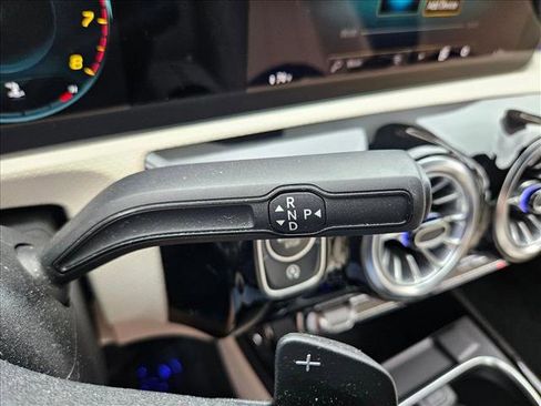 Used 2023 Mercedes-Benz CLA 250 image 12