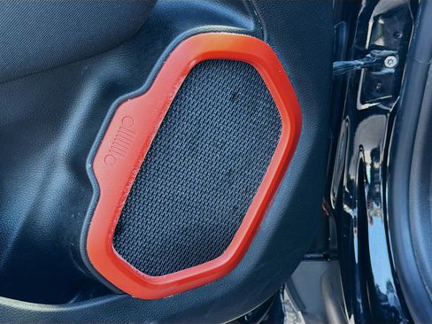 Used 2020 Jeep Renegade Latitude image 22