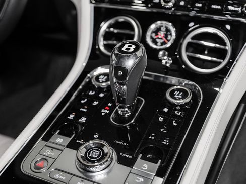 Certified 2021 Bentley Continental GT image 34