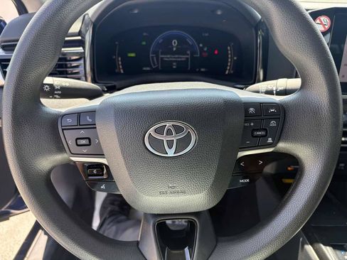 Used 2025 Toyota Camry LE FWD image 24