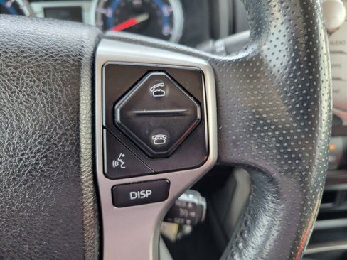Used 2016 Toyota 4Runner SR5 AWD/4WD image 17