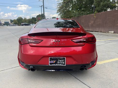 Used 2018 INFINITI Q60 Red Sport 400 w/ Sensory Package 3.0T Sport image 17