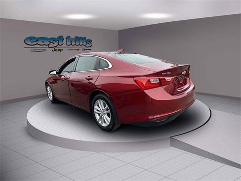 Used 2018 Chevrolet Malibu LT image 5