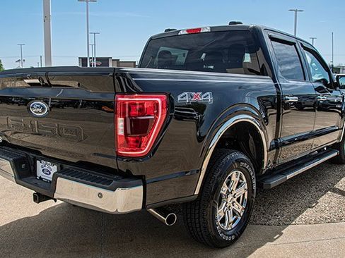 Used 2021 Ford F150 XLT w/ Equipment Group 302A High AWD/4WD image 4