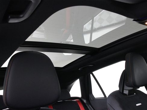 Used 2025 Mercedes-Benz GLC 43 AMG GLC 43 AMG image 23