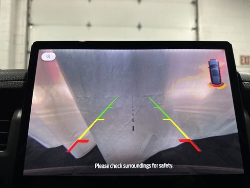 Used 2024 Ford Expedition XLT image 24