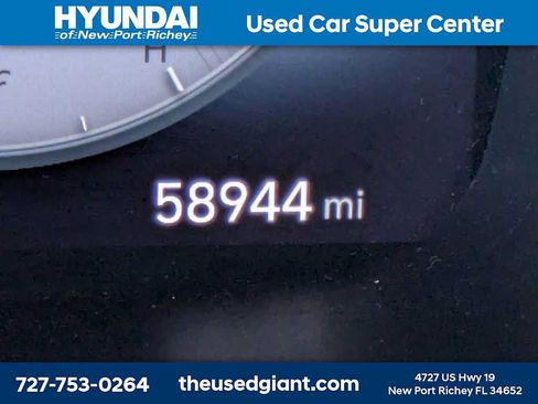 Used 2023 Hyundai Santa Fe SEL w/ Premium Package FWD image 38