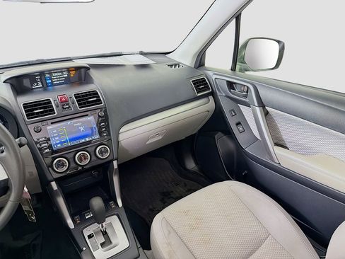 Used 2017 Subaru Forester 2.5i Premium AWD/4WD image 26