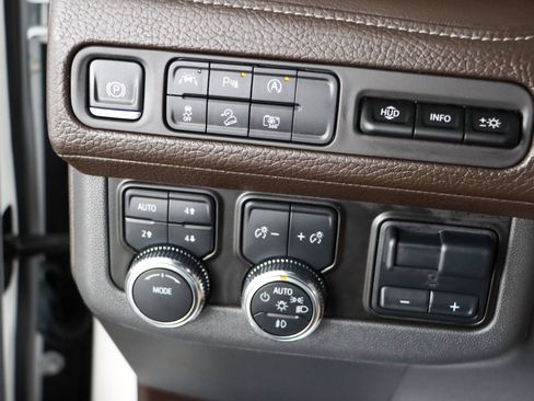 Used 2024 GMC Yukon XL Denali w/ Max Trailering Package AWD/4WD image 24