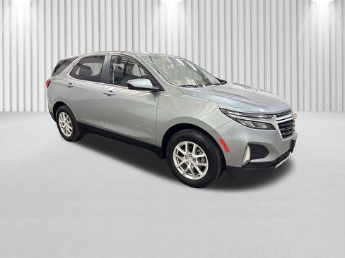 Used 2024 Chevrolet Equinox LT AWD/4WD image 2