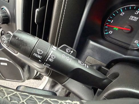 Used 2018 GMC Sierra 1500 SLT image 35