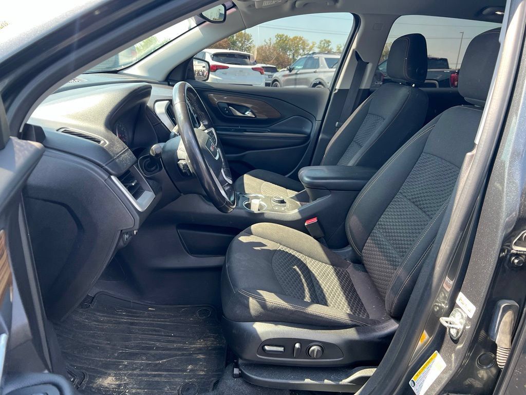 Used 2019 GMC Terrain SLE w/ Driver Convenience Package AWD/4WD image 8