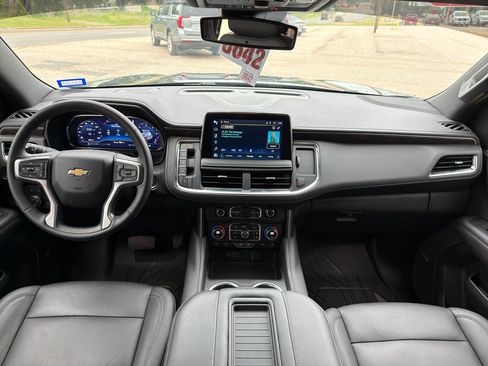 Used 2024 Chevrolet Tahoe LT w/ Luxury Package RWD image 17