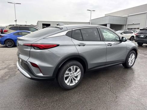 New 2026 Buick Envista Preferred image 2