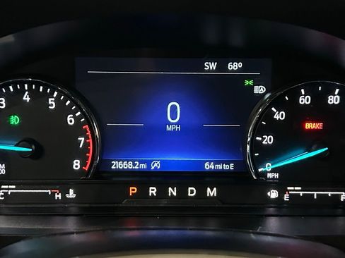 Used 2021 Ford Explorer XLT w/ Equipment Group 202A AWD/4WD image 84