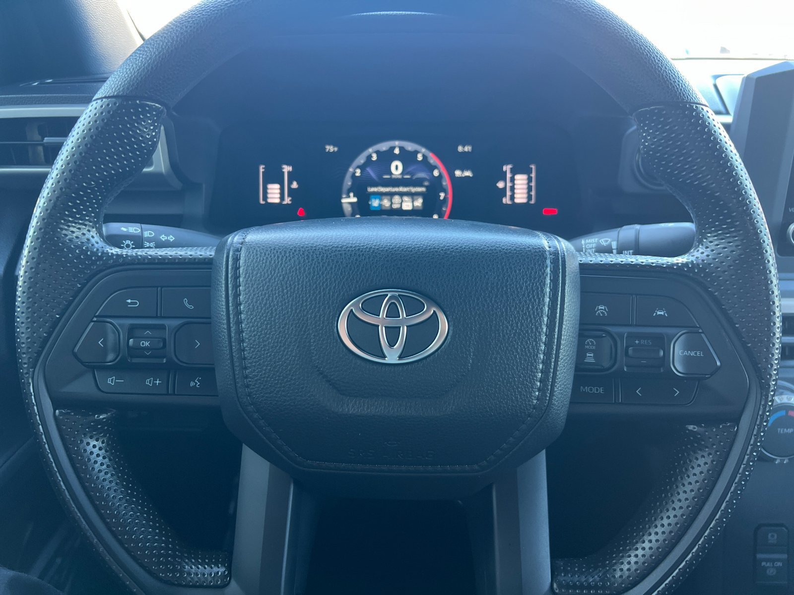 Used 2025 Toyota Tacoma SR AWD/4WD image 21