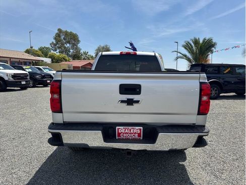 Used 2019 Chevrolet Silverado 1500 LT w/ LPO, Black Pack AWD/4WD image 6