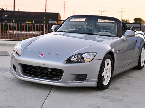 Used 2001 Honda S2000 image 16