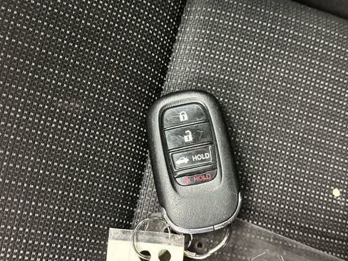 Used 2025 Honda Civic LX image 32