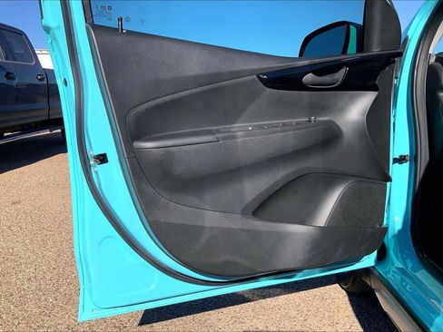 Used 2021 Chevrolet Spark ACTIV image 21