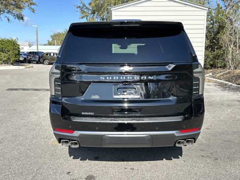 New 2026 Chevrolet Suburban High Country image 5