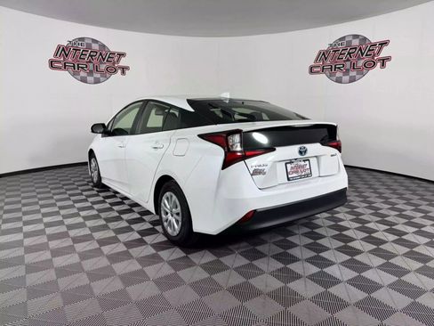 Used 2022 Toyota Prius LE image 5