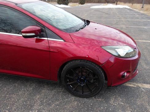 Used 2014 Ford Focus Titanium image 34