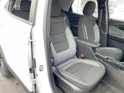 Certified 2022 Chevrolet TrailBlazer LT w/ Convenience Package image 27