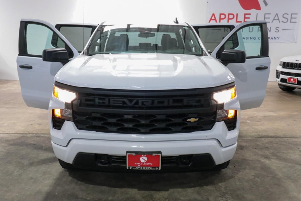 Used 2023 Chevrolet Silverado 1500 Custom AWD/4WD image 21