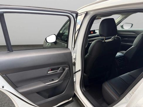 Used 2025 MAZDA CX-50 AWD 2.5 S w/ Weather Package image 14