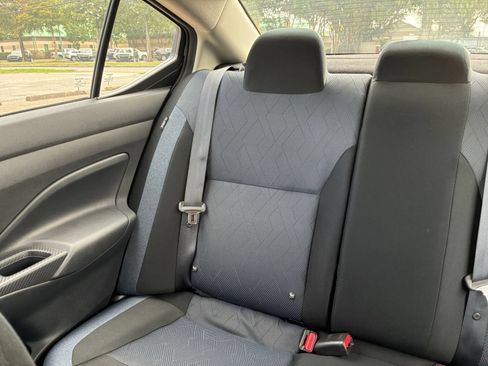 Used 2025 Nissan Versa SV FWD image 36
