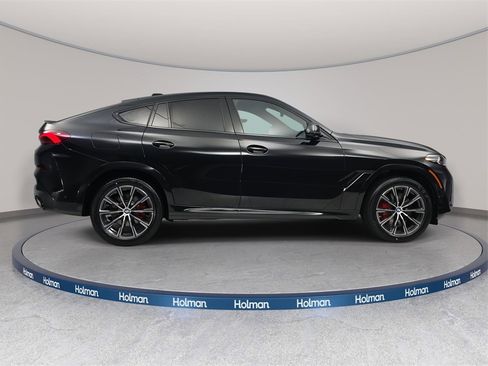 New 2026 BMW X6 xDrive40i image 4