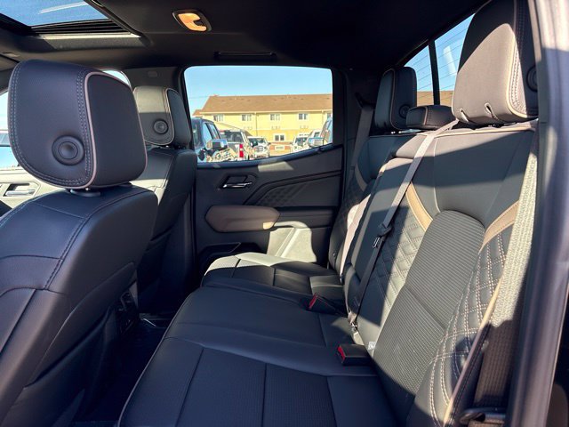 Used 2026 GMC Canyon Denali AWD/4WD image 31