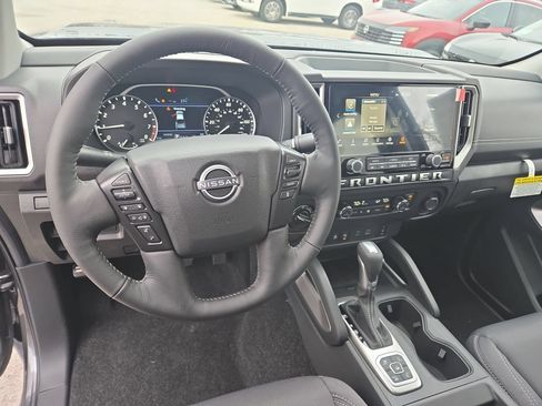 New 2026 Nissan Frontier SV w/ All-Weather Content Package AWD/4WD image 32