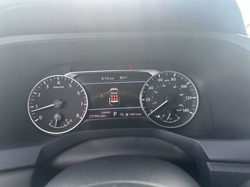 Used 2024 Nissan Pathfinder S FWD image 26
