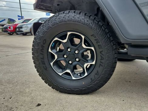 Used 2023 Jeep Wrangler Unlimited Rubicon 4xe w/ Cold Weather Group AWD/4WD image 30
