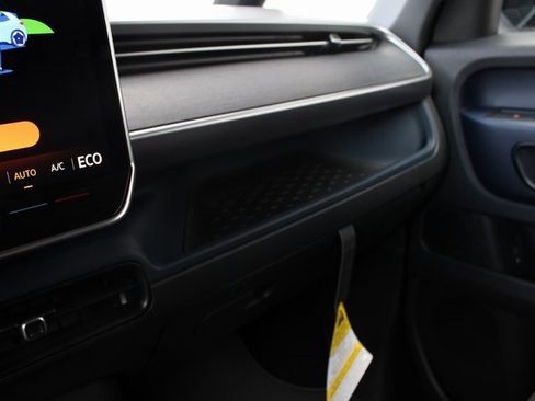 New 2025 Volkswagen ID. Buzz Pro S image 13