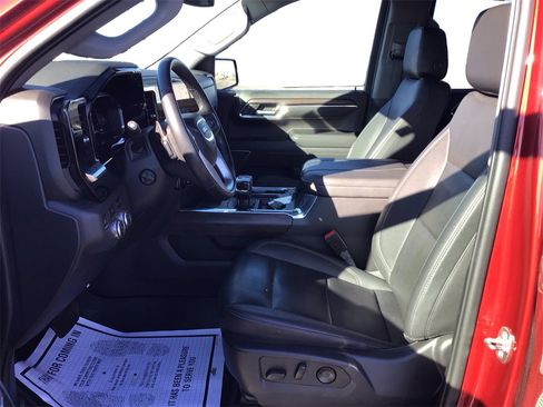 Used 2023 GMC Sierra 1500 SLT w/ SLT Premium Package image 9