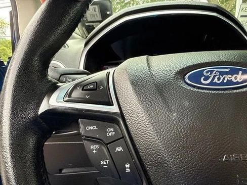 Used 2020 Ford Edge Titanium w/ Equipment Group 301A AWD/4WD image 26