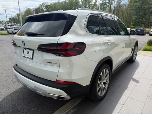 Certified 2024 BMW X5 xDrive40i w/ Premium Package AWD/4WD image 5