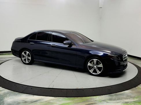 Used 2017 Mercedes-Benz E 300 image 3