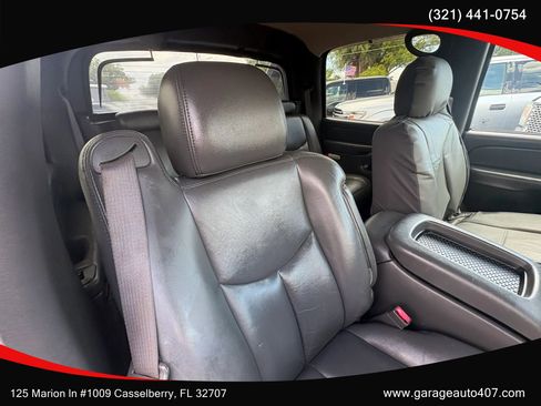 Used 2003 Chevrolet Avalanche 2WD image 29