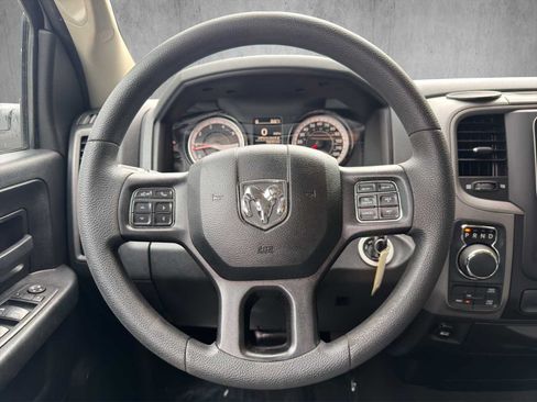 Used 2018 RAM 1500 Express w/ Express Value Package AWD/4WD image 12